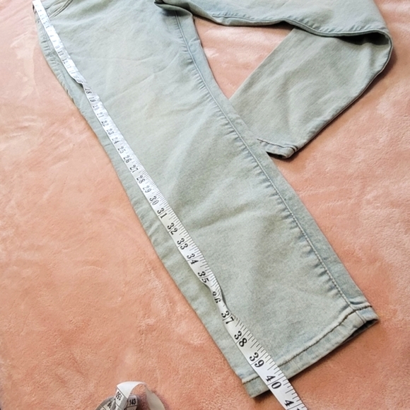 NWT Banana Republic Curvy High Rise Skinny Jeans size 31 /12 - Picture 4 of 10